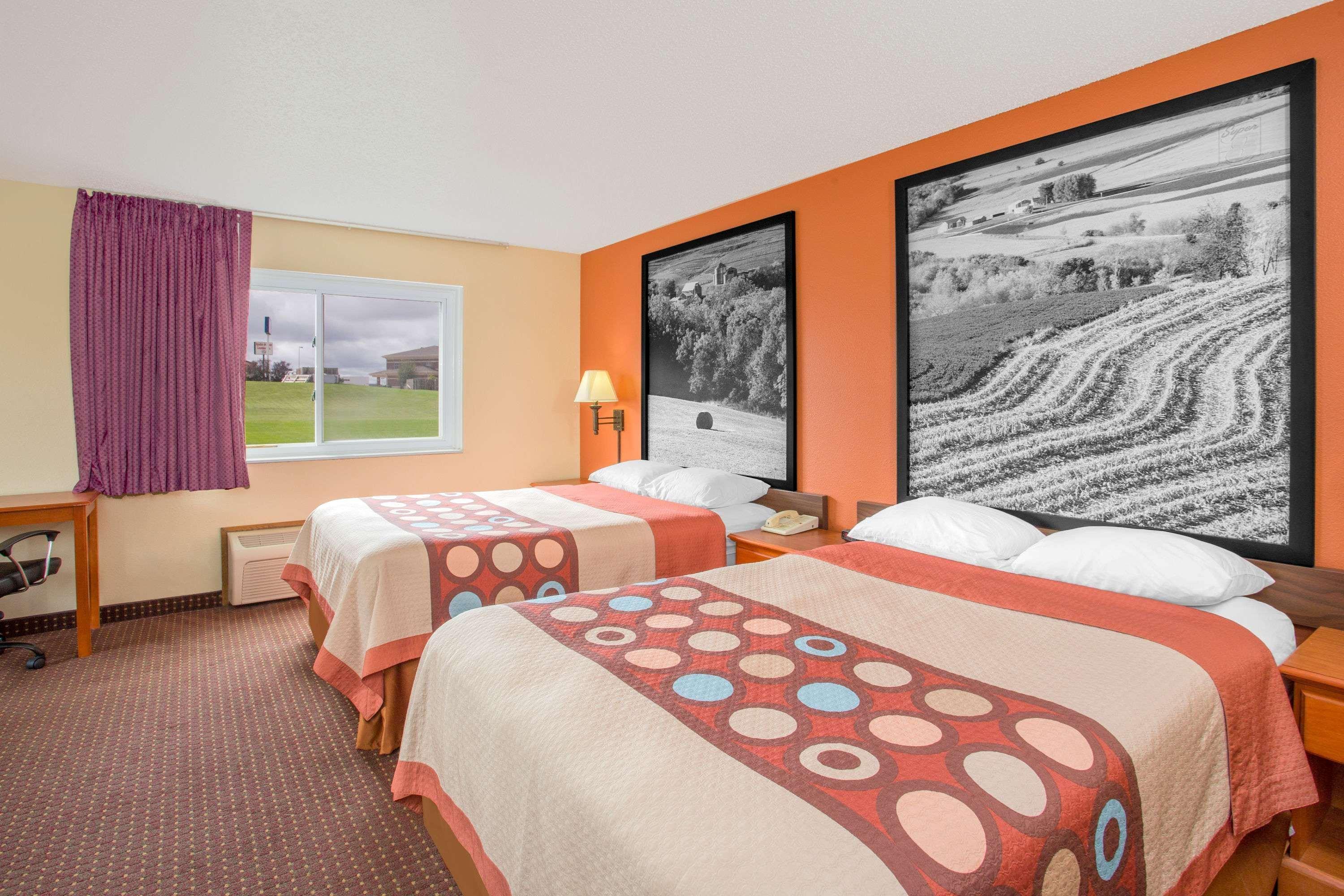 Super 8 By Wyndham Waverly Экстерьер фото